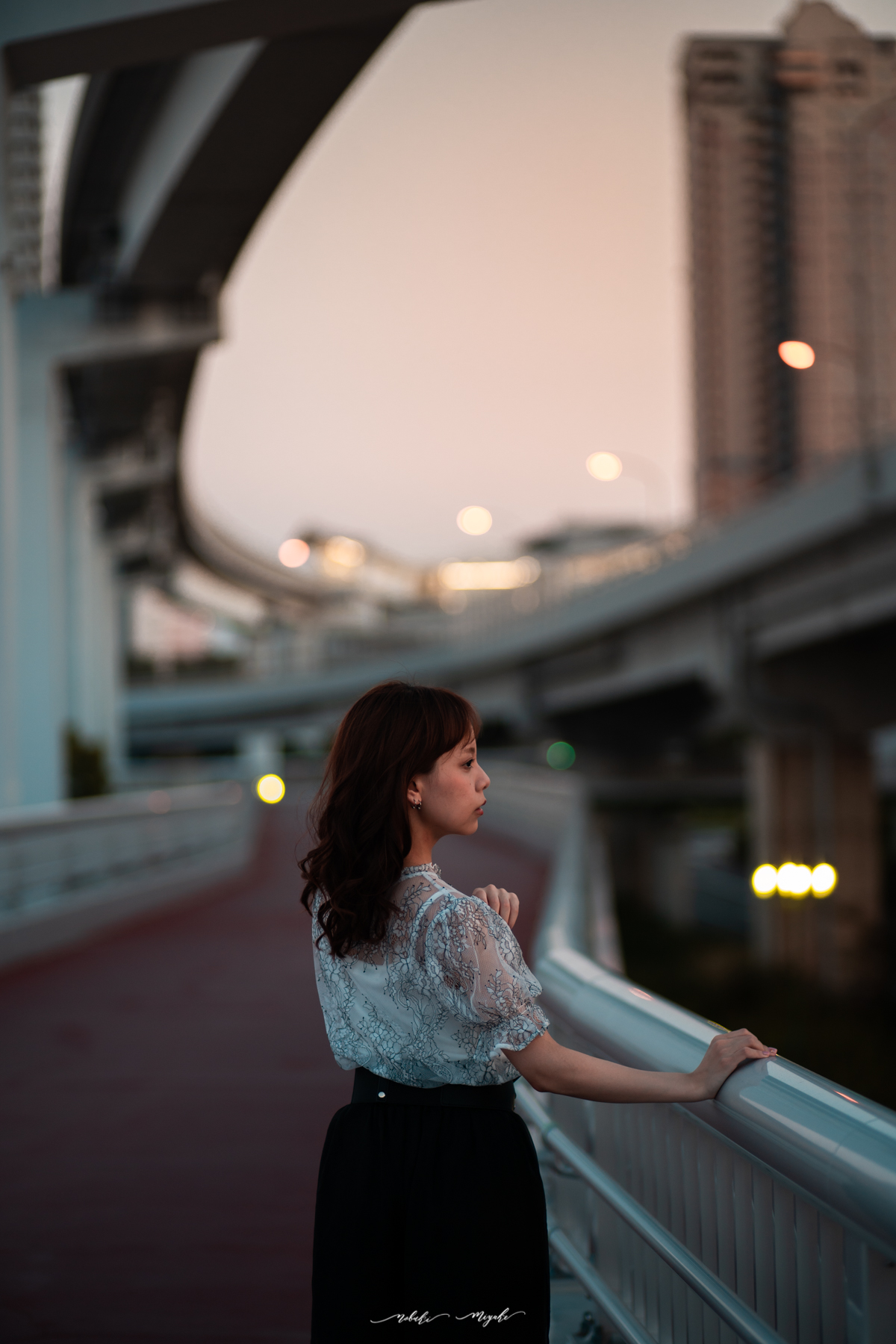 女性のポートレート写真。横川の写真。